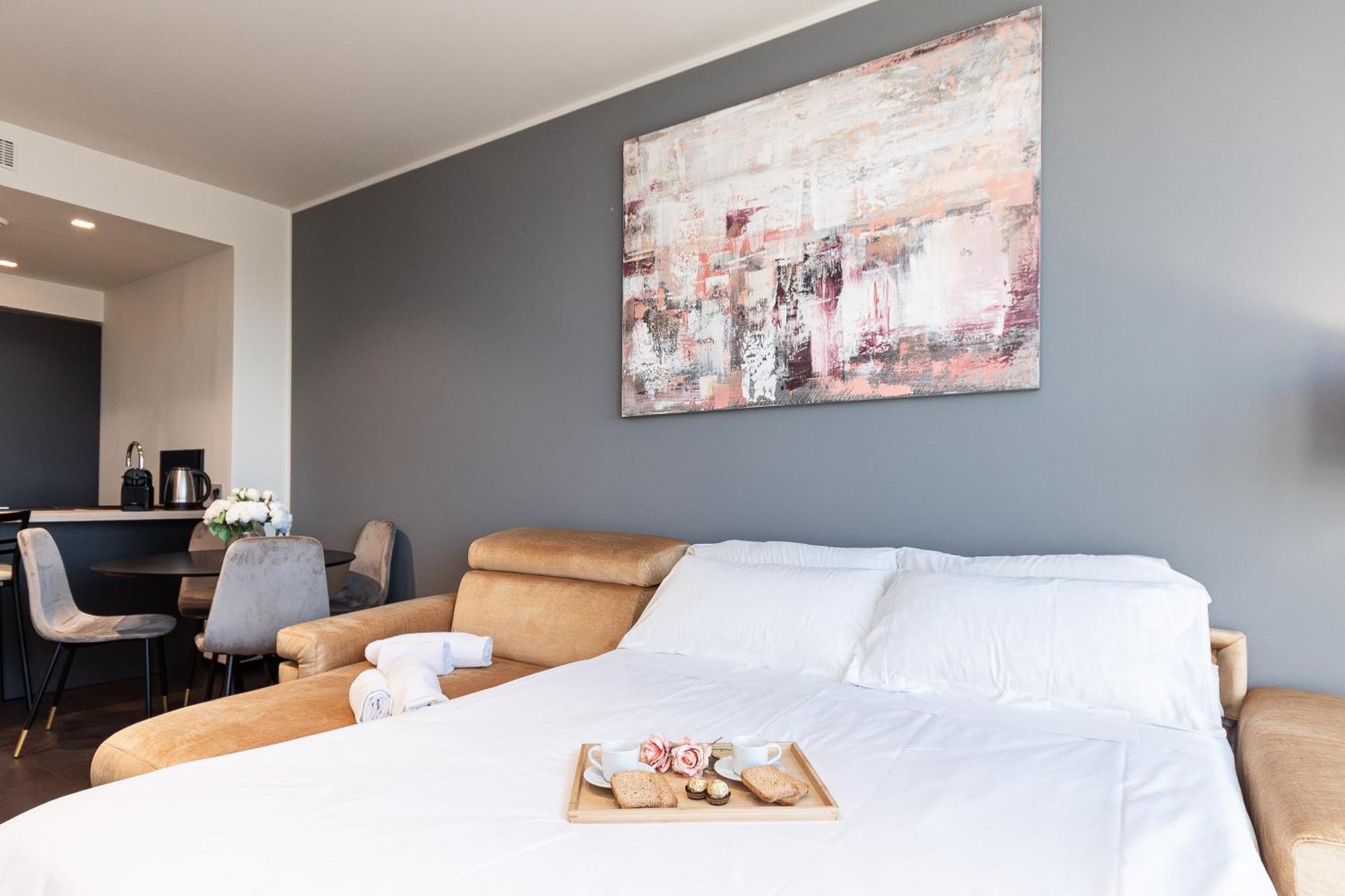 Free Parking In Luxury With View - Steps To Brignole Train Station *